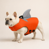 Talenori 媒体包候选图 - 狗狗上身图 Shark-Inspired Dog Life Jacket Vest